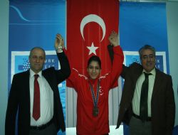 Yılmaz göğsümüzü kabarttı